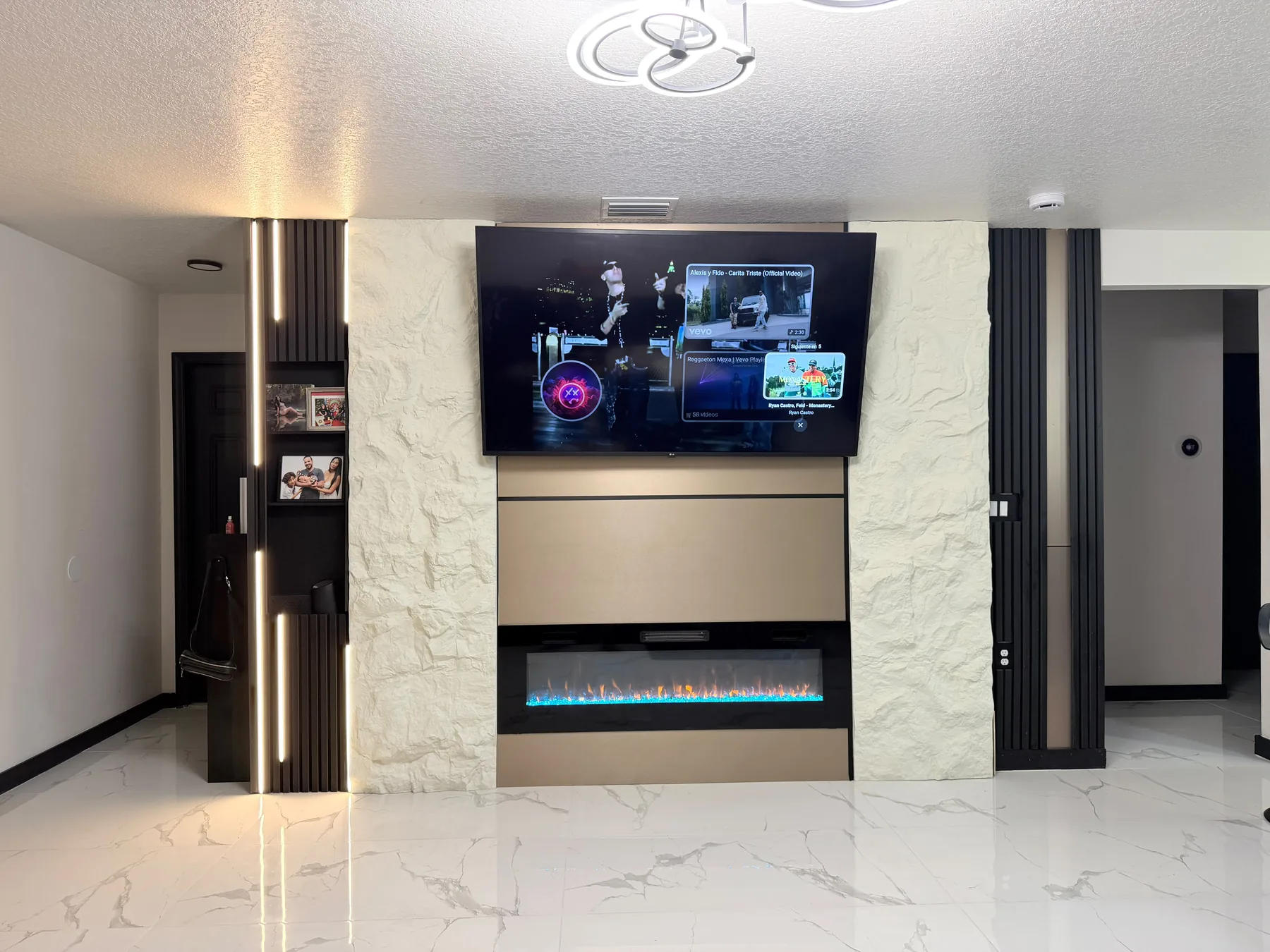 Remodelación de sala y muro decorativo